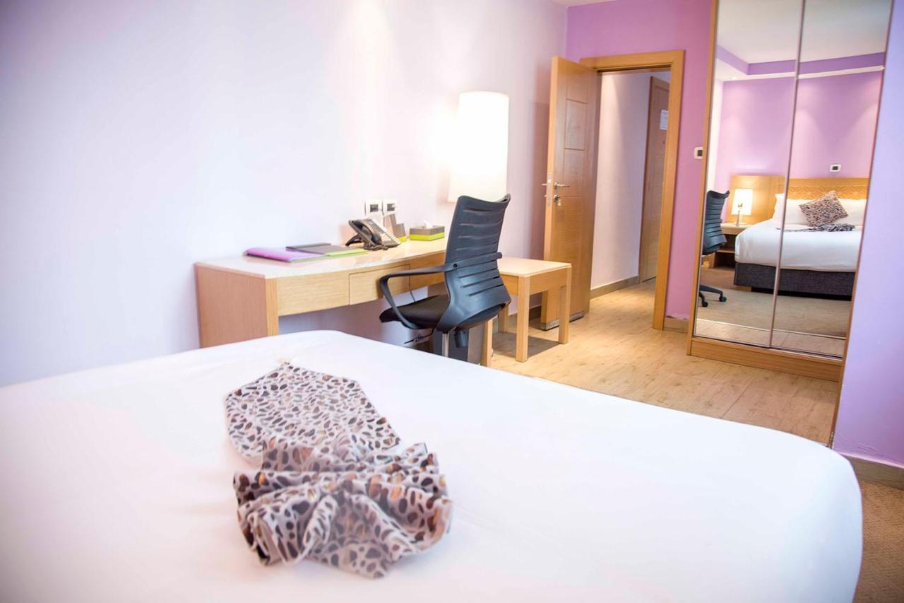 Vamos Addis Hotel エクステリア 写真