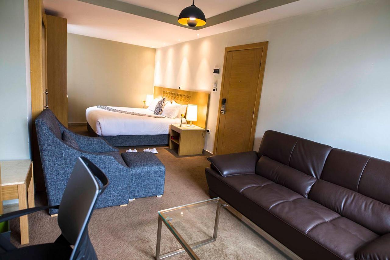 Vamos Addis Hotel エクステリア 写真