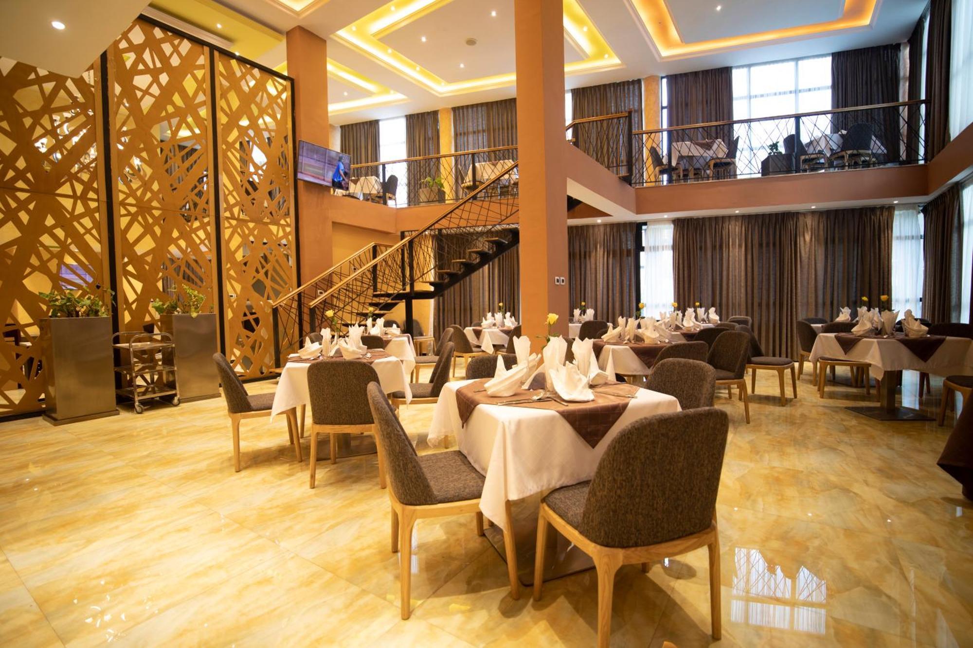 Vamos Addis Hotel エクステリア 写真