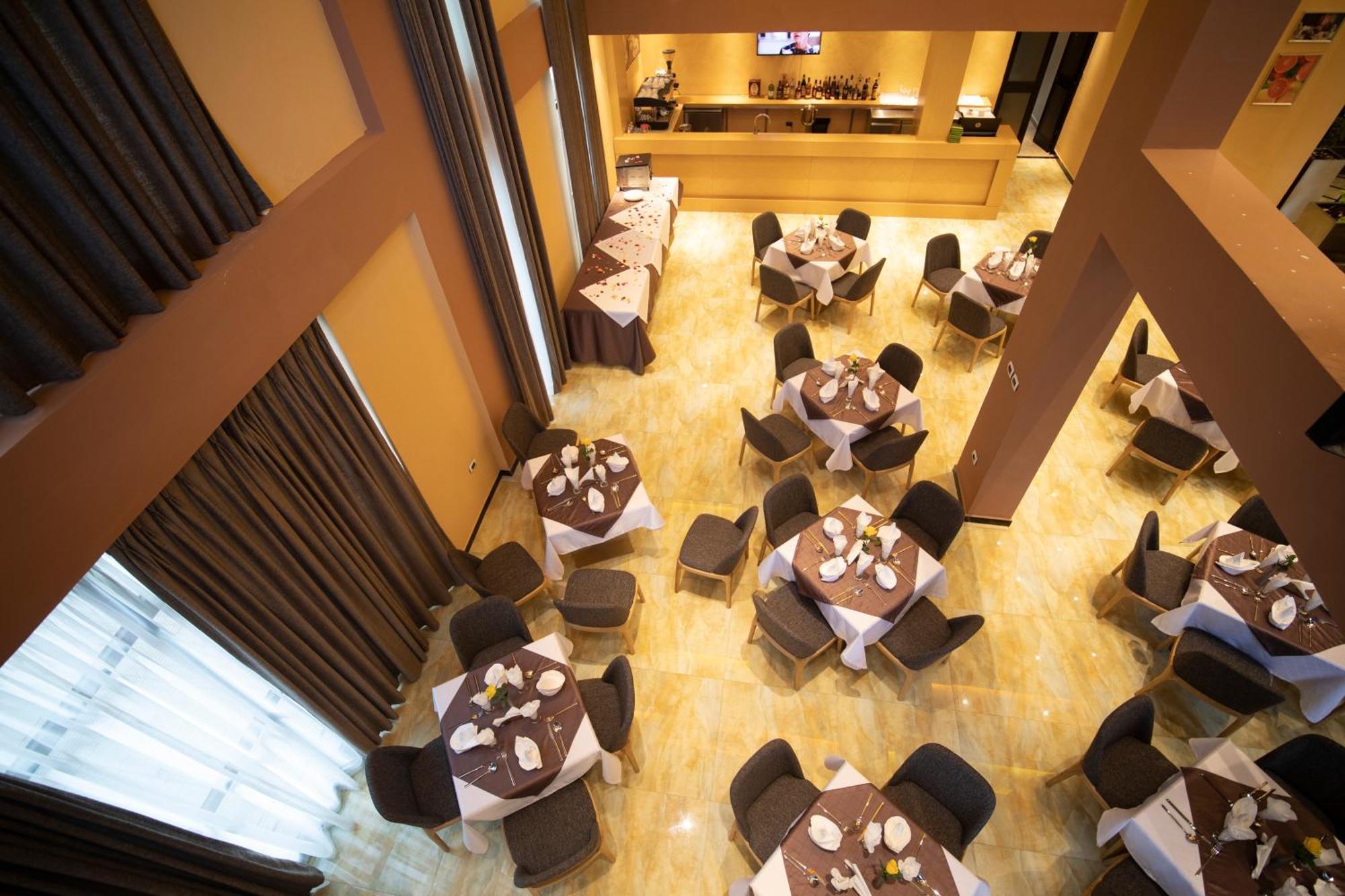 Vamos Addis Hotel エクステリア 写真