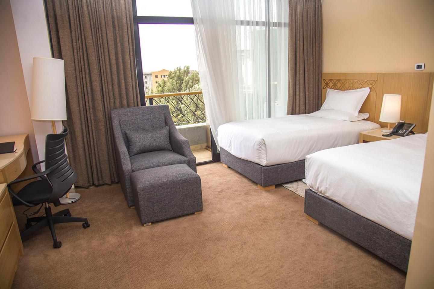 Vamos Addis Hotel エクステリア 写真