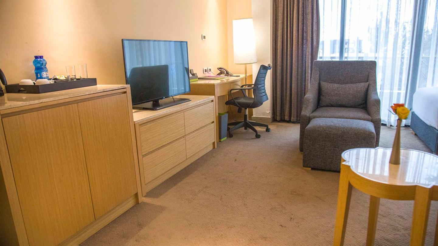 Vamos Addis Hotel エクステリア 写真